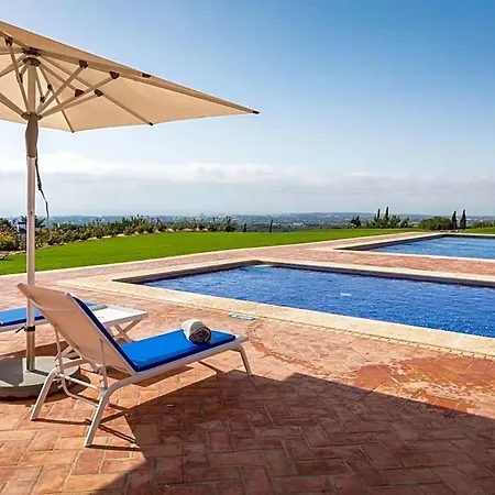 Villa Sleeps 14 Air Con Wifi *